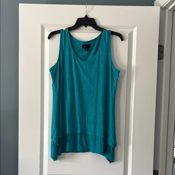 Vince Camuto Blue Asymmetrical Sleeveless Tank Top - Picture 1 of 3